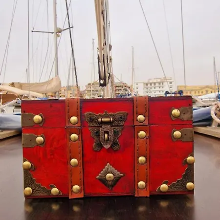 Hotel na wodzie Baiayachting - Il Tuo Yacht In Esclusiva Nettuno